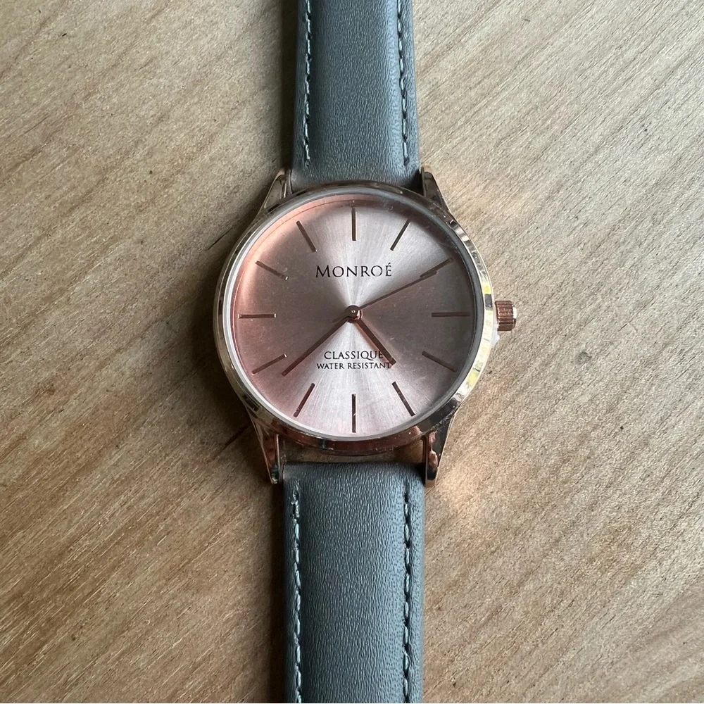 Monroe rose gold tone dress watch  NEW BATTERY
